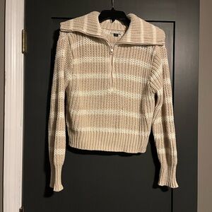 Women’s American Eagle 1/2 zip sweater